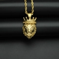 Collana hip hop placcata oro 18k testa di leone con corona e occhi di diamante scintillanti - Collana Pendente Testa di Leone Corona / Oro