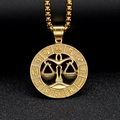 Macro del ciondolo Bilancia dorato con simboli zodiacali e catena a perle quadrate - Bilancia - Oro (Ciondolo Solo - Senza Catena)