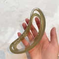 Pinza de pelo de media luna verde oliva translúcida grande para cabello grueso - Verde Gelatina