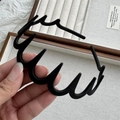 Pinza per capelli nera opaca con design minimalista a onde accessorio elegante per capelli - Nero