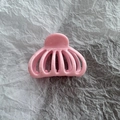 Detail of pink marble textured hair claw clip on white wrinkled paper background - Small (5.5cm) / Pink Marble