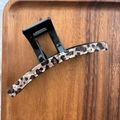 Dettaglio della pinza per capelli leopardata con molla resistente su base in legno - Molla Diritta / Nero Lucido Molla Diritta