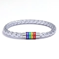Geflochtenes Lederarmband in Silber mit einem bunten Regenbogen-Magnetverschluss - Silber