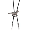 Retro Bolo Tie mit galoppierendem Pferd, geflochtenem Lederseil und Silberfinish - Antiksilber