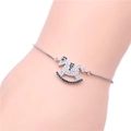 Pulsera con colgante de caballo brillante y circonitas blancas y negras con cadena ajustable - Plata con circón negro