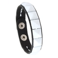 Punk-Lederarmband in Schwarz mit weißen quadratischen Pyramidennieten und Druckknöpfen - Einreihige Nieten / Weiß