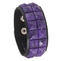 Punk-Stil lila quadratisches Niet-Lederarmband mit schwarzem Band und silbernen Knöpfen - Zweireihige Nieten / Gebürstetes Lila