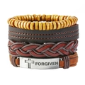Handgemaakte gelaagde lederen armbandset met houten kralen en gegraveerd metalen kruis - Vintage Bruin Combinatie