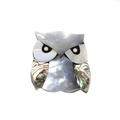 Élégante broche chouette en nacre avec des ailes irisées au design minimaliste - Hibou B