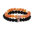 Set aus orangefarbenem Lavastein und schwarzen matten Perlenarmbändern mit Kronen-Anhängern - Schwarzer Stein Roségold Krone