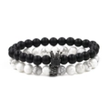 Juego de dos pulseras de corona con piedras mate negras y cuentas de mármol blanco - Negro
