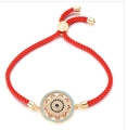 Bracelet cordon rouge ajustable avec anneau doré et cristaux de couleur sertis - Zircone Multicolore