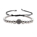 Détail du bracelet tressé ajustable avec perles argentées et sphère pavée de zircons noirs - Argent Zircone Noire