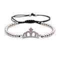Pulsera de corona plateada ajustable con circonitas micropavé y cuentas de metal pulido - Platino