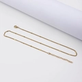 Dettaglio catena in acciaio inossidabile placcato oro 18k con paillettes piatte - Catena sottile per clavicola / Oro