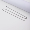 Détail du collier à vagues argenté montrant le fermoir mousqueton et l'extension - 2.5mm*45+5CM / Argenté