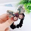 Élastique papillon baroque avec rose en résine rose, pierre violette et perles détails - Corde à Cheveux Papillon Violet