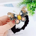 Chouchou baroque avec papillon, pierre précieuse jaune et perles florales élégantes - Corde à Cheveux Papillon Jaune