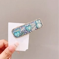 Fermaglio rettangolare azzurro con cuore, coniglio e strass su scheda bianca - Verde Azurro