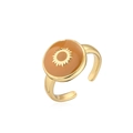 Detail eines vergoldeten verstellbaren Rings mit orangefarbenem Emaille-Sonnenmotiv - Einstellbar Offen / Braune Sonnenblume (11132)