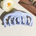 Dettaglio della grande molletta per capelli con motivo marmo azzurro su base bianca - 10.5cm Forma di Anguria / Blu Chiaro Bicolore