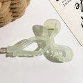 Détail de la pince à cheveux élégante vert clair en acétate en forme de nœud avec ressort - Pince Nœud Papillon Gelée(89965) / PS / 11cm / Vert clair
