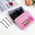 Set di forcine nere in metallo in una scatola di latta rosa con fragole cartoni - 100 Piatto - Fragola