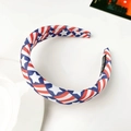 Dettaglio dell'etichetta nera HAND MADE all'interno della fascia annodata USA Flag - Cerchietto in Spugna con Bandiera - Grandi Stelle