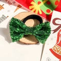 Dettaglio dell'elastico per capelli con fiocco di paillettes verdi natalizio - Scrunchie Fiocco Paillettes - Verde