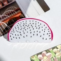 Détail de la pince à cheveux motif fruit du dragon avec bords rose vif et pépins noirs - Fruit du dragon (8cm)