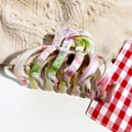 Pink and green marble patterned hair claw clip with golden metal spring for women - Nude Pink Marble Texture (M-2518)