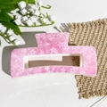 Pince à cheveux carrée rose avec motif de fleurs de cerisier sur fond blanc texturé - Petites fleurs rose tendre et blanc (Carré imprimé UV 10,5 - ABS Blanc cassé 159-5)