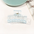 Pince à cheveux carrée bleu clair transparente de 8,5 cm avec finition mate et ressort - Bleu transparent
