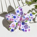 Five-petal flower hair claw in white acrylic with purple and blue floral UV prints - Cream Purple Blue Floral (148-2)