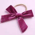 Nœud de cheveux en velours bordeaux de 5 pouces sur bandeau en nylon pour bébés et filles - Rose rouge