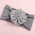 Graues Satin-Blumen-Stirnband aus weichem Nylon mit Perlenverzierung für Babys und Kinder - Grau