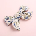 Floral print cotton bow hair clip for baby girls with vintage pink and blue patterns - Blue Floral