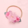 Détails des fleurs en mousseline rose et du bandeau élastique en nylon pour bébé fille - Fleur à Étages en Mousseline Rose (9)