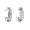 Orecchini a cerchio a C in argento con zirconi bianchi e dettagli in pavé - Stile Argento (46001)