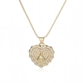 Dettaglio pendente cuore oro 18K con perle, zirconi e rilievo della Madonna - Stile Cuore Vergine Maria (25419)