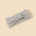 Hellgraues Baby-Stirnband mit Lammwolltextur und zentralem Knotendetail aus Strick - 19*8.5cm / Hellgrau