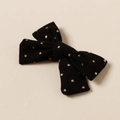 Détail d'une pince à cheveux nœud en velours côtelé noir avec des pois dorés brillants - 9.5x6cm / Noir