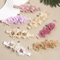 Detail von 7er-Pack bunten Baby-Stirnbändern mit Chiffon-Blüten und weichen Elastikbändern - Zufällige Farbe