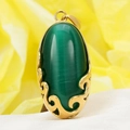 Pendaglio ovale con pietra occhio di gatto verde e base vintage in acciaio dorato - Solo Ciondolo (Senza Catena) / Oro Zircone Verde