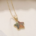 Collana con ciondolo a stella placcata in oro e zirconi colorati effetto arcobaleno - Multicolore (25483)
