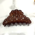 Pinza para el pelo de acrílico marrón con cristales brillantes y textura de malla fina - Café Oscuro
