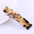 Minimalistische Haarspange mit Leopardenmuster, Acetat-Design und silberner Metallfeder - Beige Schildpatt