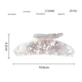 Dettaglio della molletta per capelli in acetato perlato con strass e spessore 2,5mm - Stile Lettera (JY594) / Bianco Perla e Strass Viola