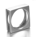 Minimalistische vierkante roestvrijstalen ring voor heren met matte afwerking en geometrisch design - Staalkleur