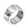 Anillo punk de acero inoxidable con relieves de calaveras y lema grabado en banda ancha - US 6 / Color acero